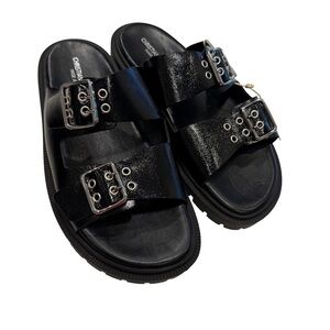 Christian Di Riccio Women’s Black Patent Leather Double Buckle Sandals Sz 8.5